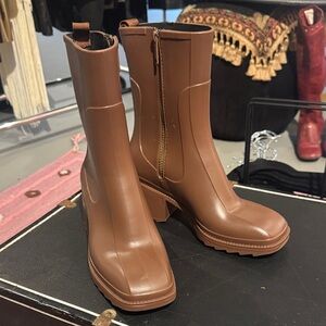 Heeled Rain Boots- Brown Rubber